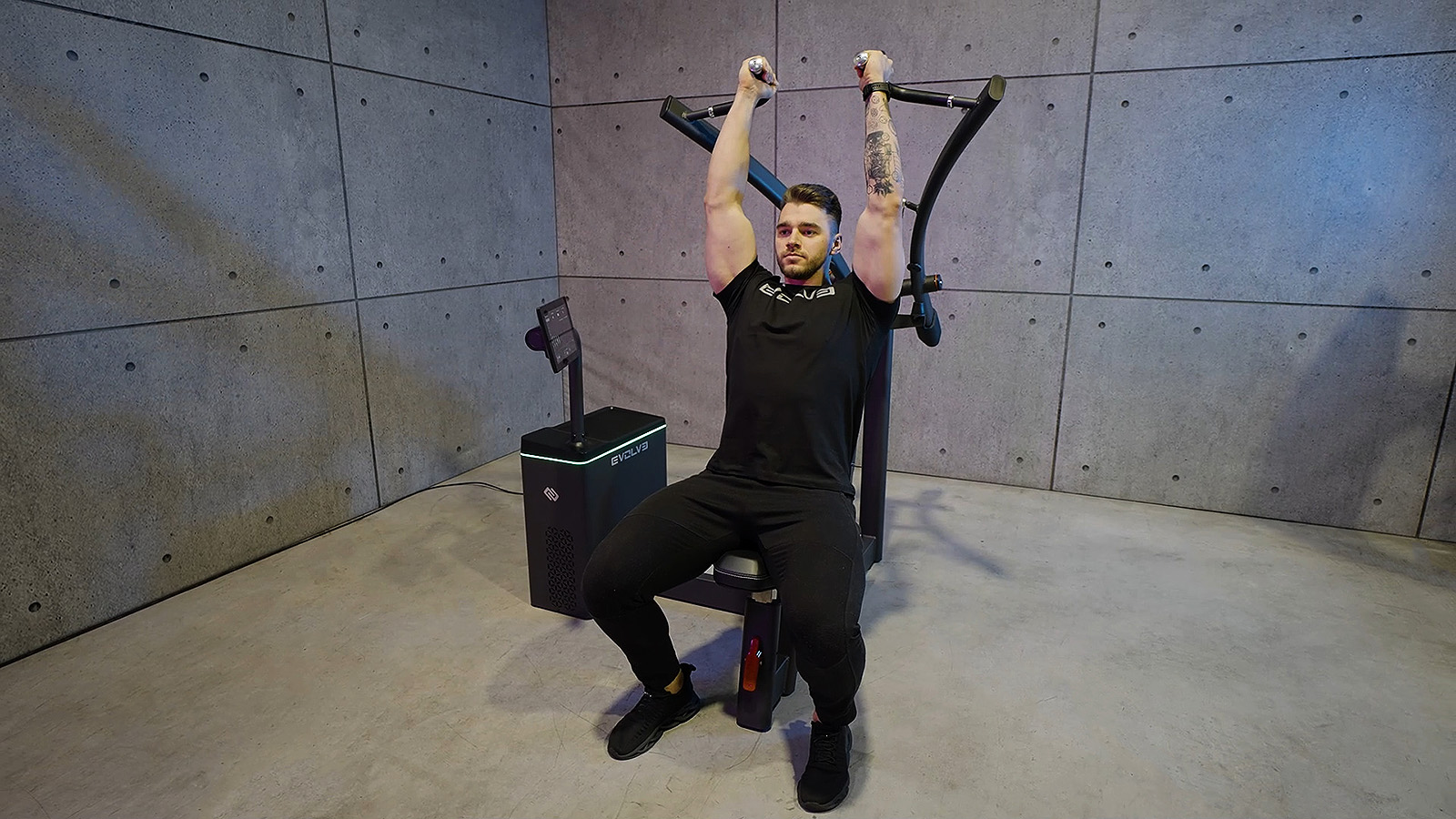 Раменна преса EVOLVE Digital Strength Series